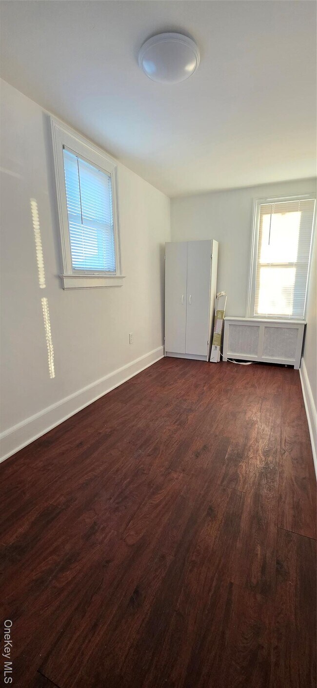 Building Photo - 20 Hamilton Ave