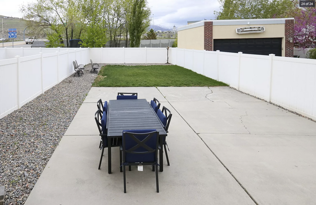 Backyard is ready for cookouts and picnics - 584 N 8th W