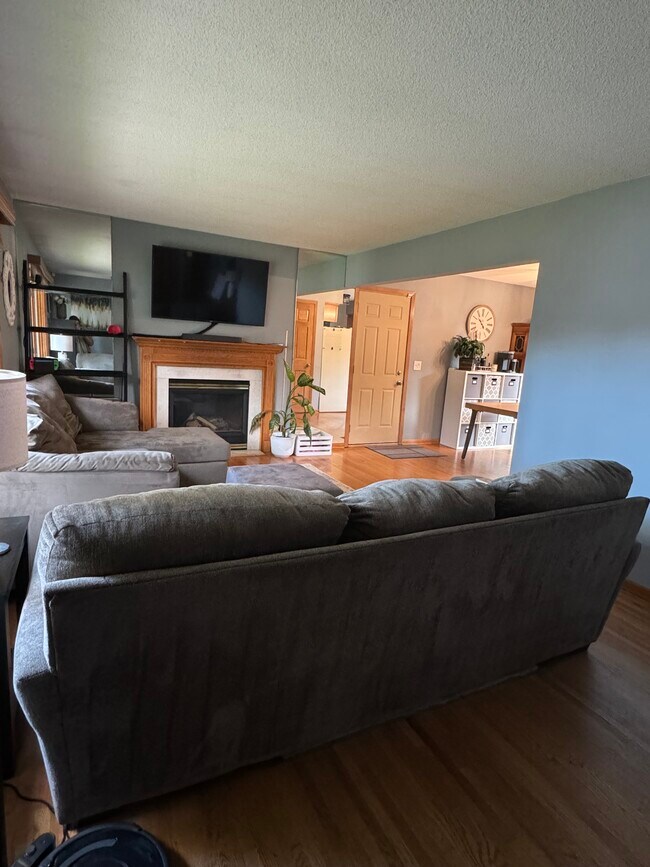 Living Room - 108 Bluwood Ave