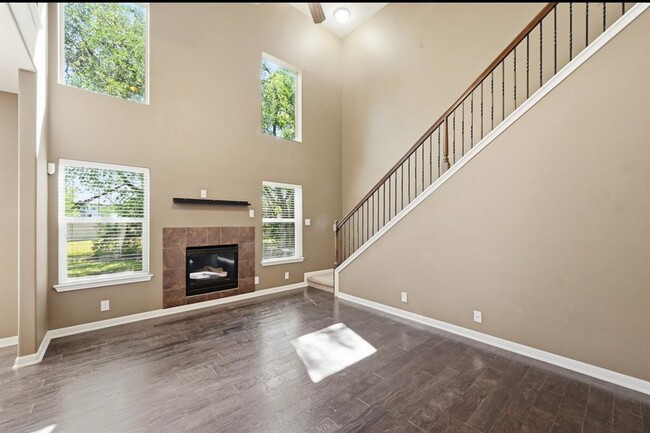 Building Photo - 11417 Lost Maples Trail