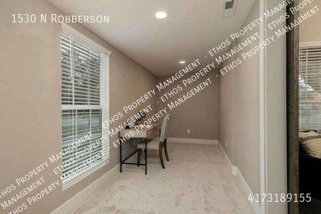 Building Photo - 1530 N Robberson-