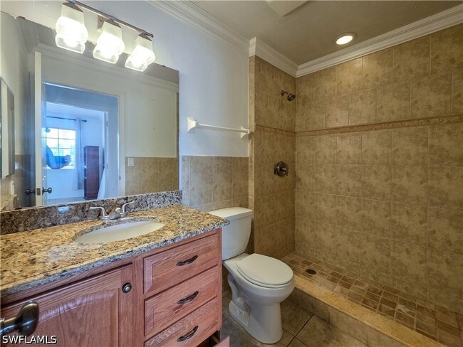 Building Photo - 3407 Winkler Ave