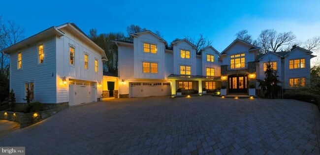 Building Photo - 6329 Linway Terrace