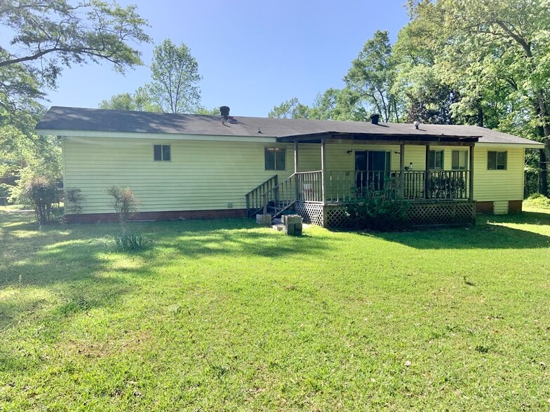 Building Photo - 56 Meadowlane Dr