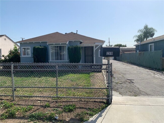 Building Photo - 12810 Dunton Dr