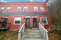 Building Photo - 5822 Bryant St