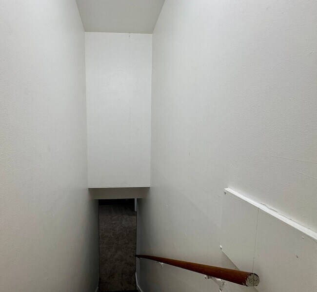 Building Photo - Spacious 4 bedroom home in Westminster! Av...