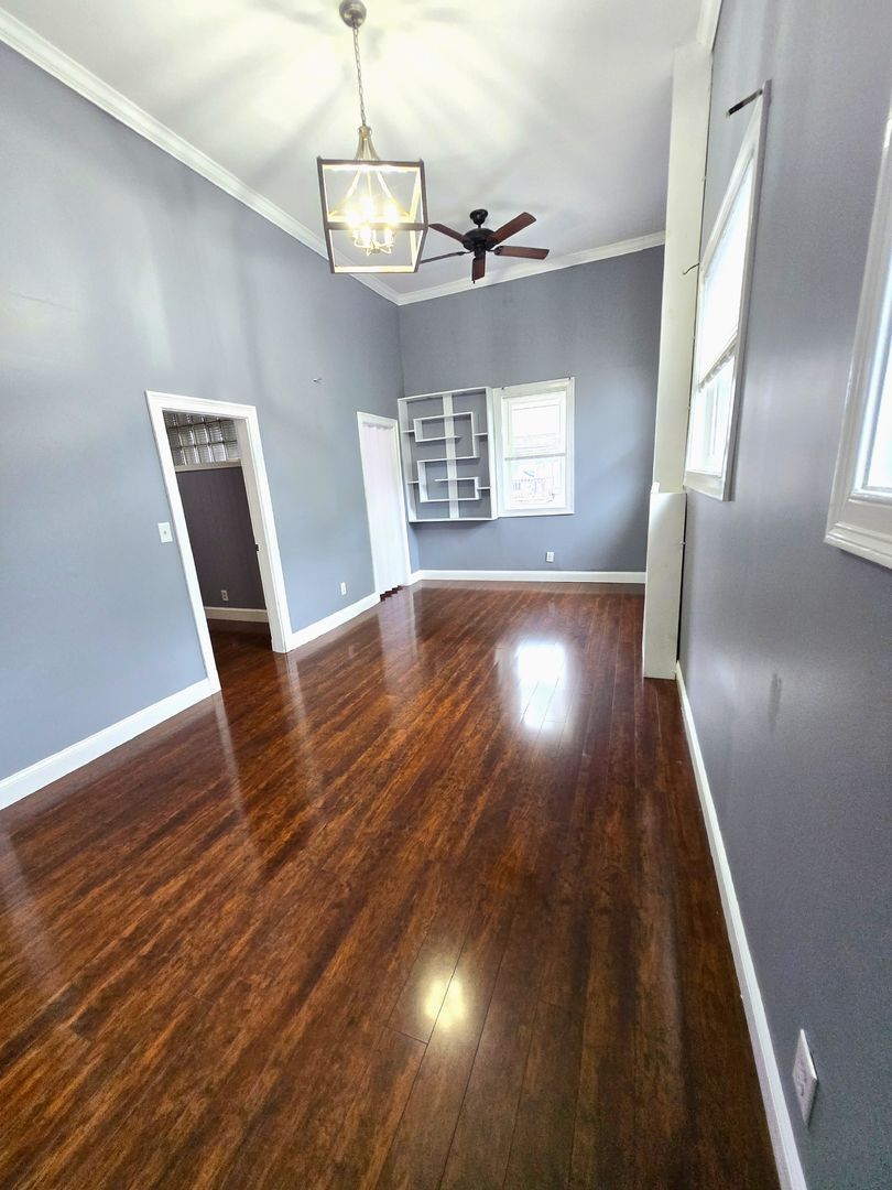 Building Photo - 8 St John St