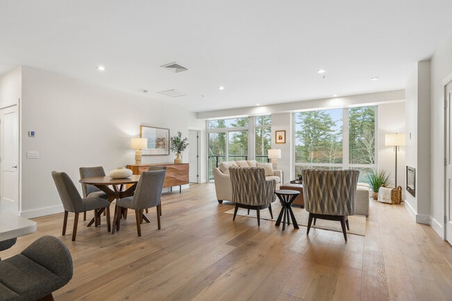 Building Photo - 1 US-1