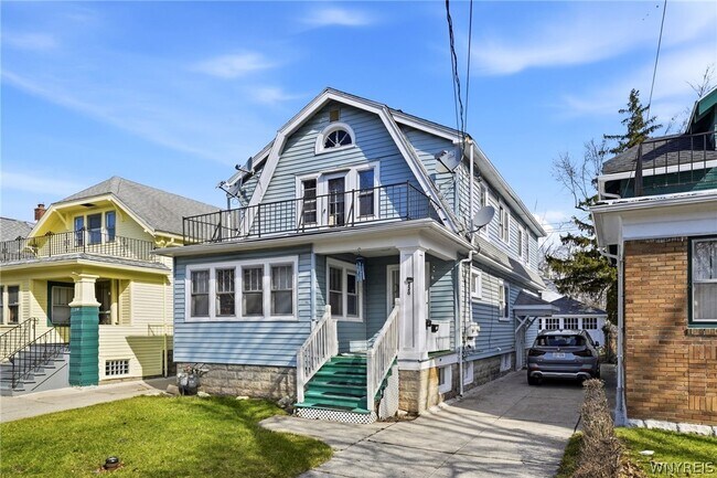 Building Photo - 220 Dartmouth Ave