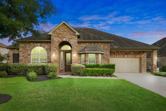 Primary Photo - Stunning 4-bed, 4-bath Home in Auburn Lakes community!