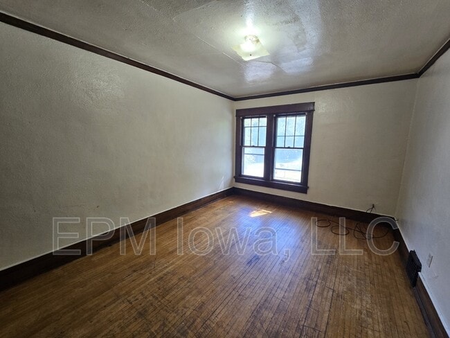 Building Photo - 120 1/2 Harrison Street