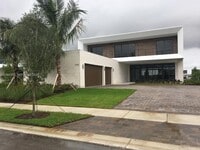 Building Photo - 16580 Sunset Way