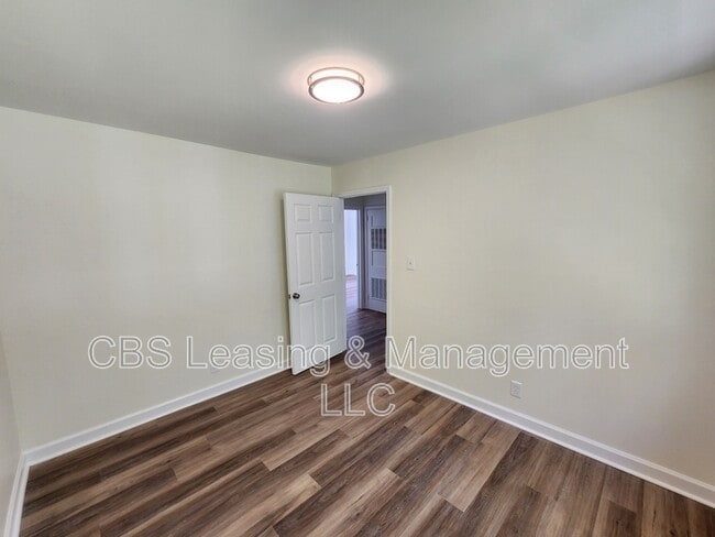 Building Photo - 4207 17th Ave