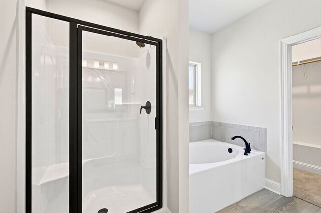 Building Photo - 7719 Claymont Cir