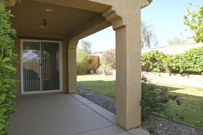 Building Photo - 35579 Domani Dr