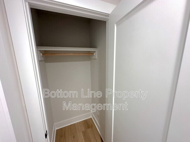 Building Photo - 1358 Briar Creek Rd