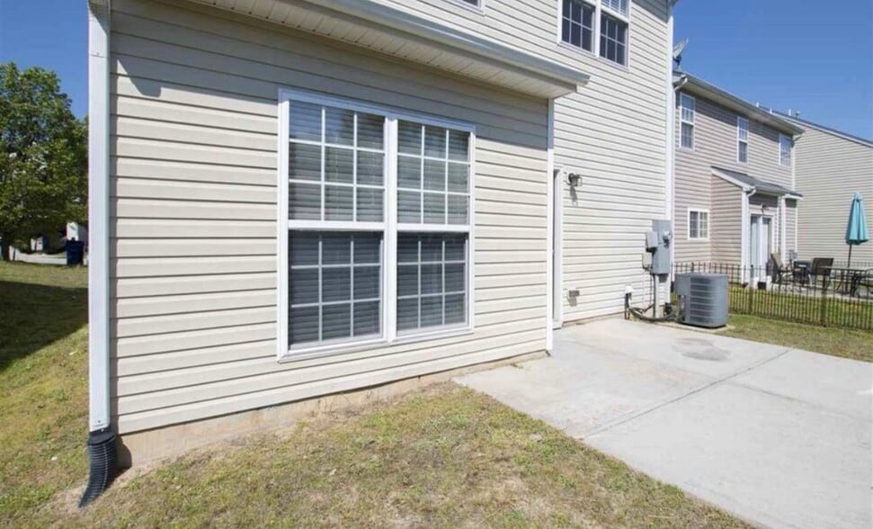 Building Photo - 4442 Snowcrest Ln