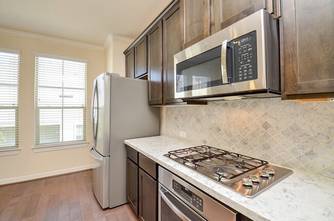Building Photo - 10709 Madden Oaks Pl