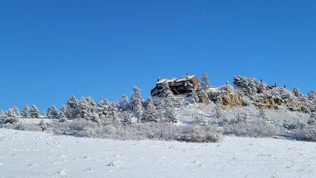 Building Photo - 4555 Sentinel Rock Terrace