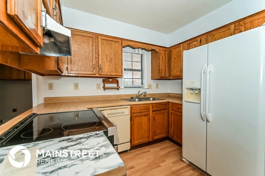 Building Photo - 499 Bedlington Dr