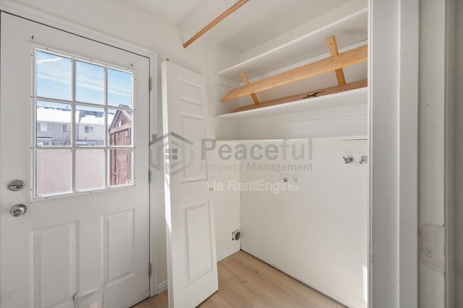 Building Photo - 988 S 810 E