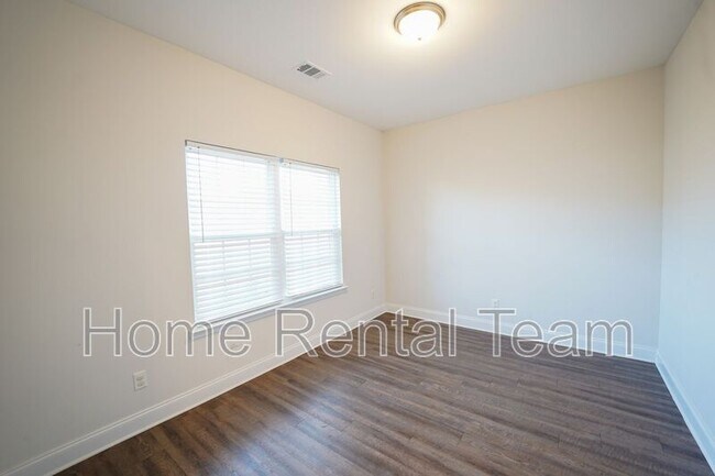 Building Photo - 363 Coconut Dr