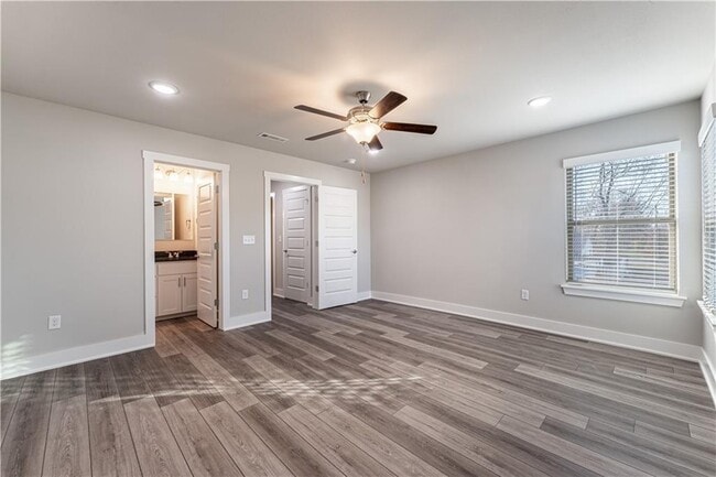 Building Photo - 507 W Arkansas St
