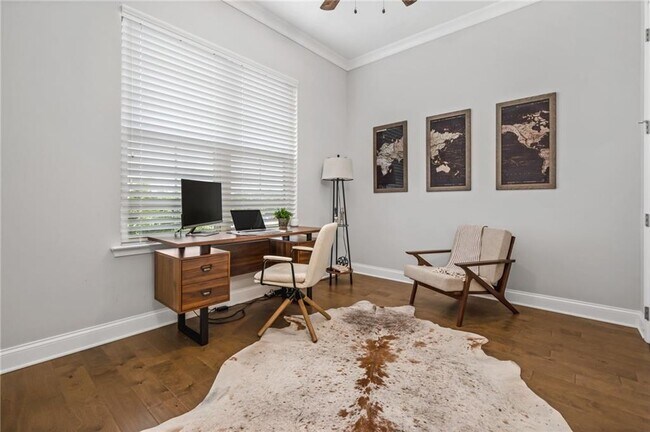 Building Photo - 1093 Kirkland Circle