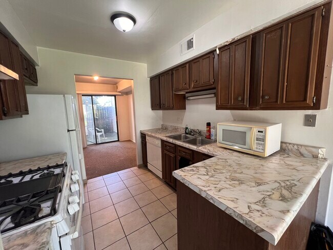 Building Photo - 951 Wilshire Ct