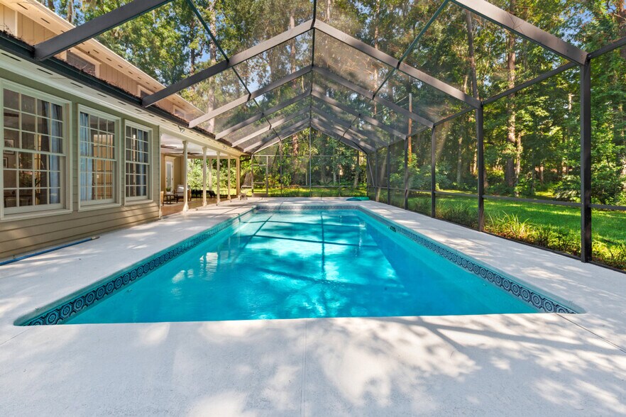 Building Photo - 11011 NW 12th Pl