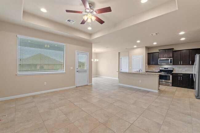 Building Photo - 16436 Vescovo Ln