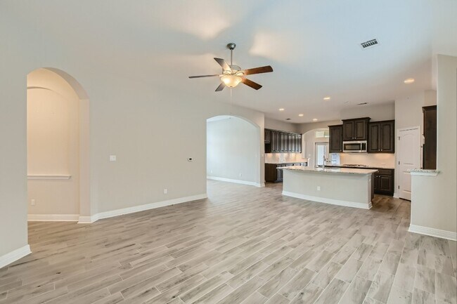 Building Photo - 764 Bonnet Blvd