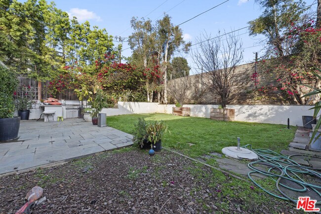 Building Photo - 1152 Hartzell St