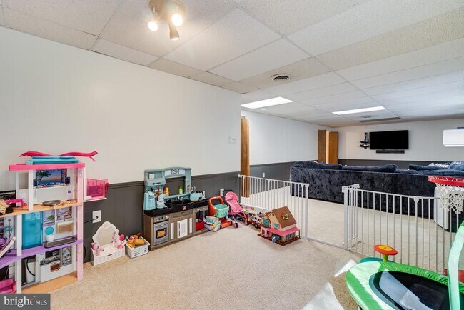Building Photo - 12456 San Jose Ln