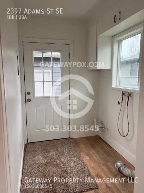 Building Photo - 2397 Adams St SE