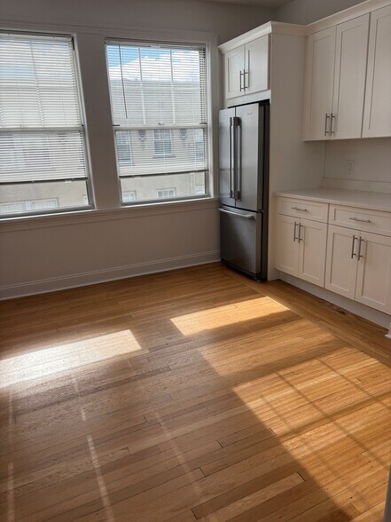 Building Photo - 123-127 Summit Ave