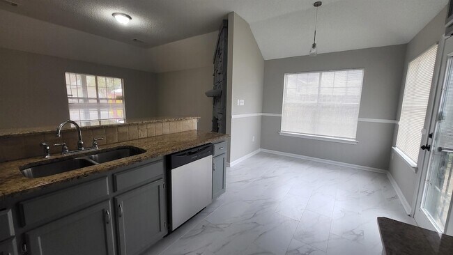 Building Photo - 6903 Gallop Dr