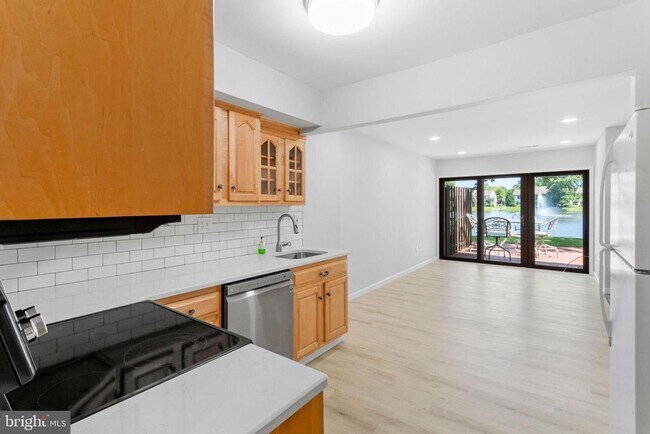 Building Photo - 36 Viburnum Ln