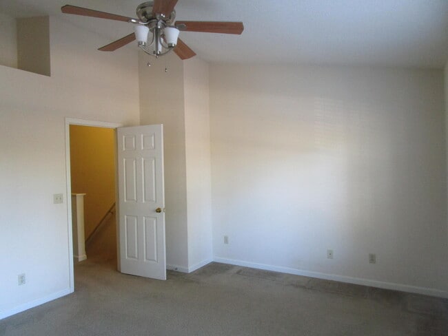 Building Photo - 645 Archdale Dr