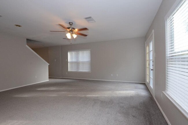 Building Photo - 10316 Garbacz Dr