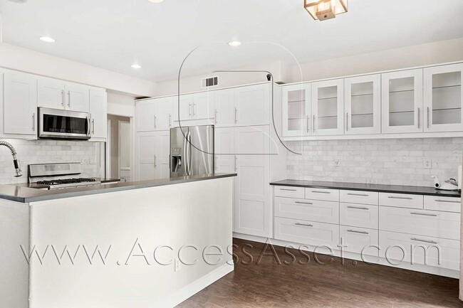 Building Photo - 3324 Willow Park Cir
