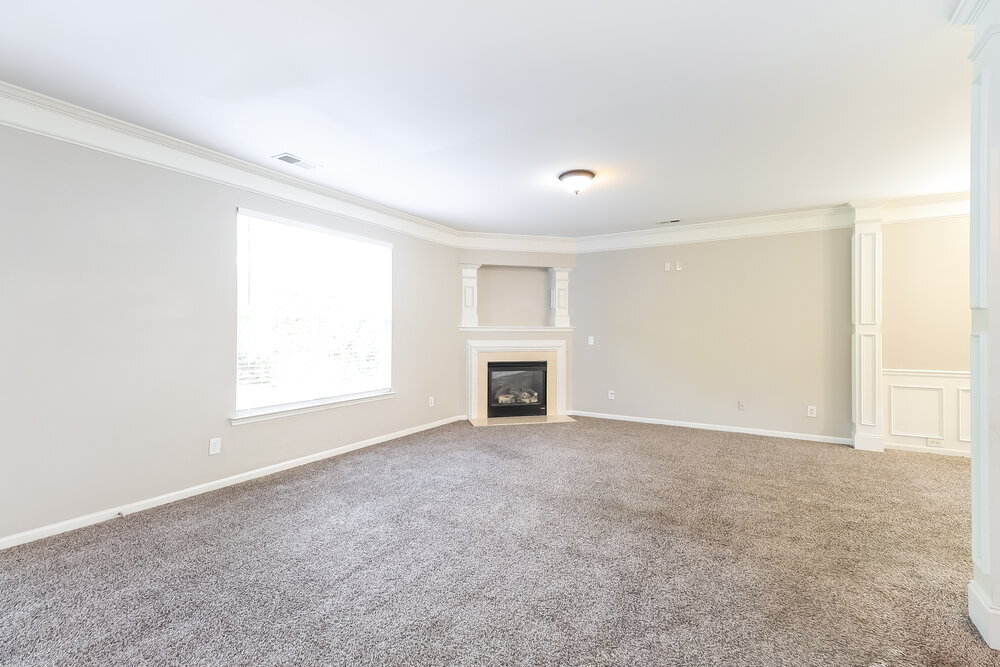 Building Photo - 5721 Verrazano Dr