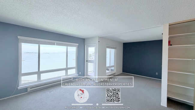 Building Photo - 1BD/1BA in Emeryville, Features stunning marina views! Amenities, water, garbage, and 1 parking s...