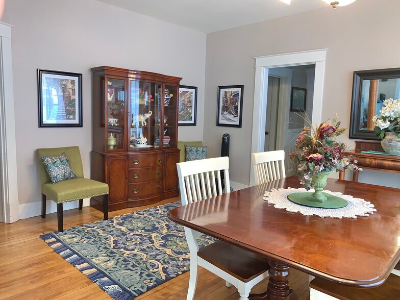 Dining room - 20 Mansfield Pl