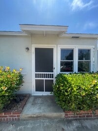 Building Photo - 375