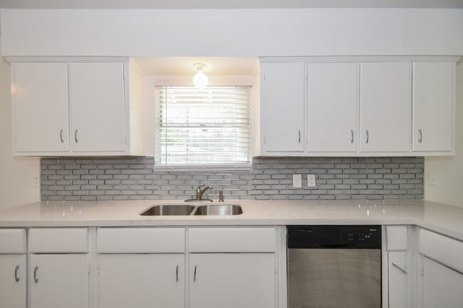 Building Photo - 5330 Windswept Ln