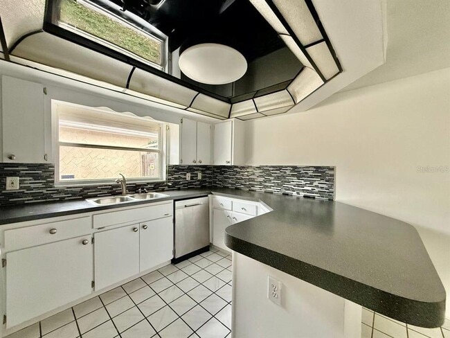 Building Photo - 7131 Potomac Dr