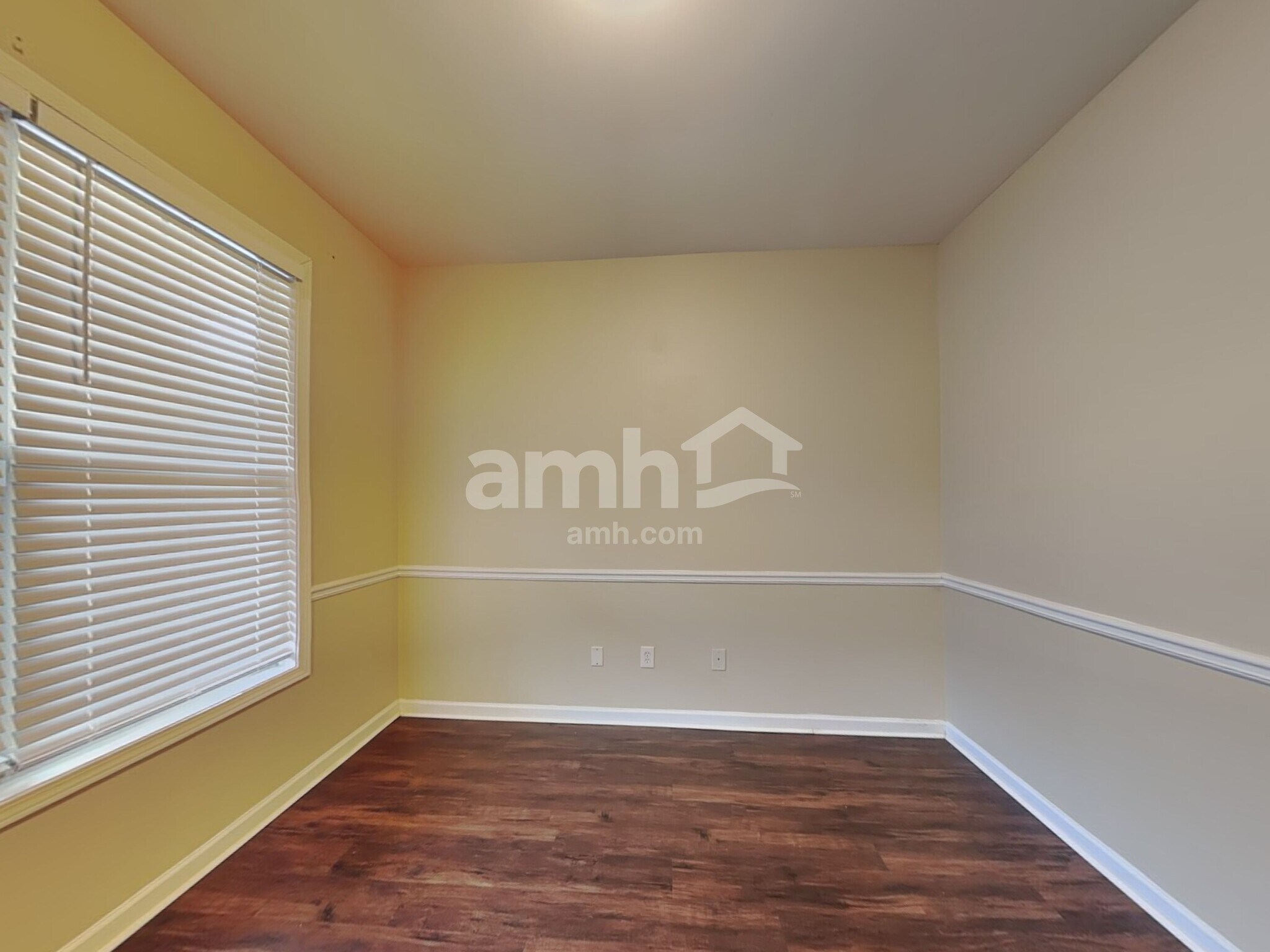 Building Photo - 243 Ascott Ln