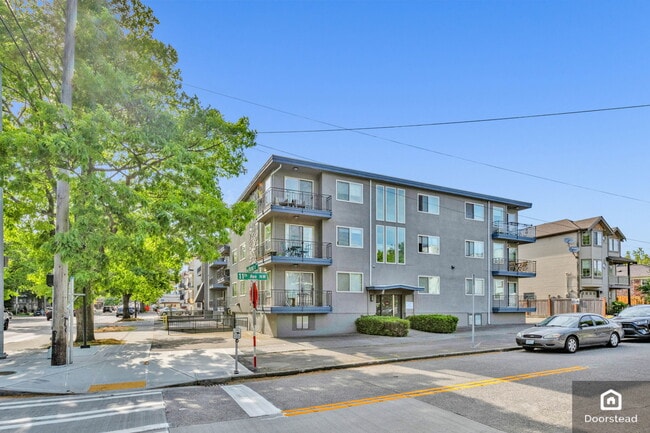 Building Photo - 5501 11th Ave NW